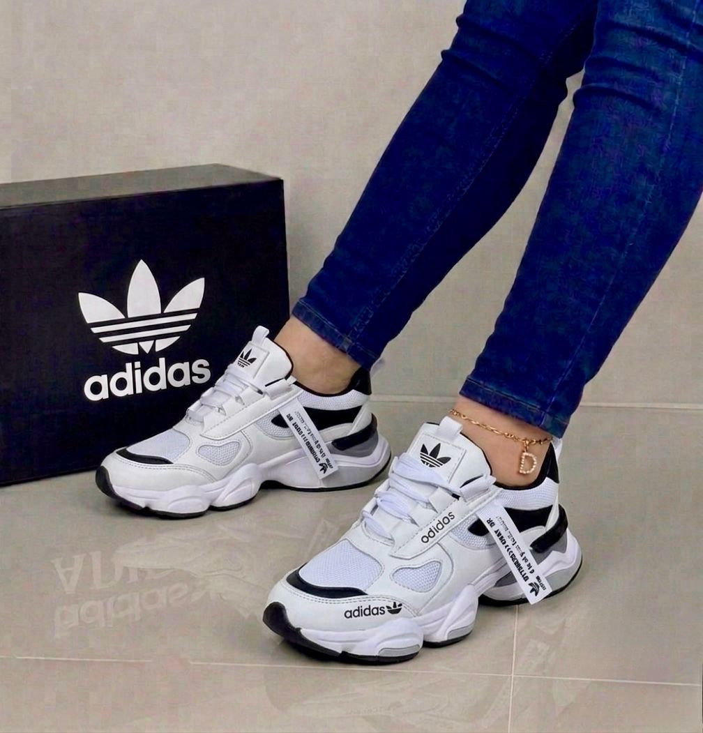 Zapatilla Adidas Corazon