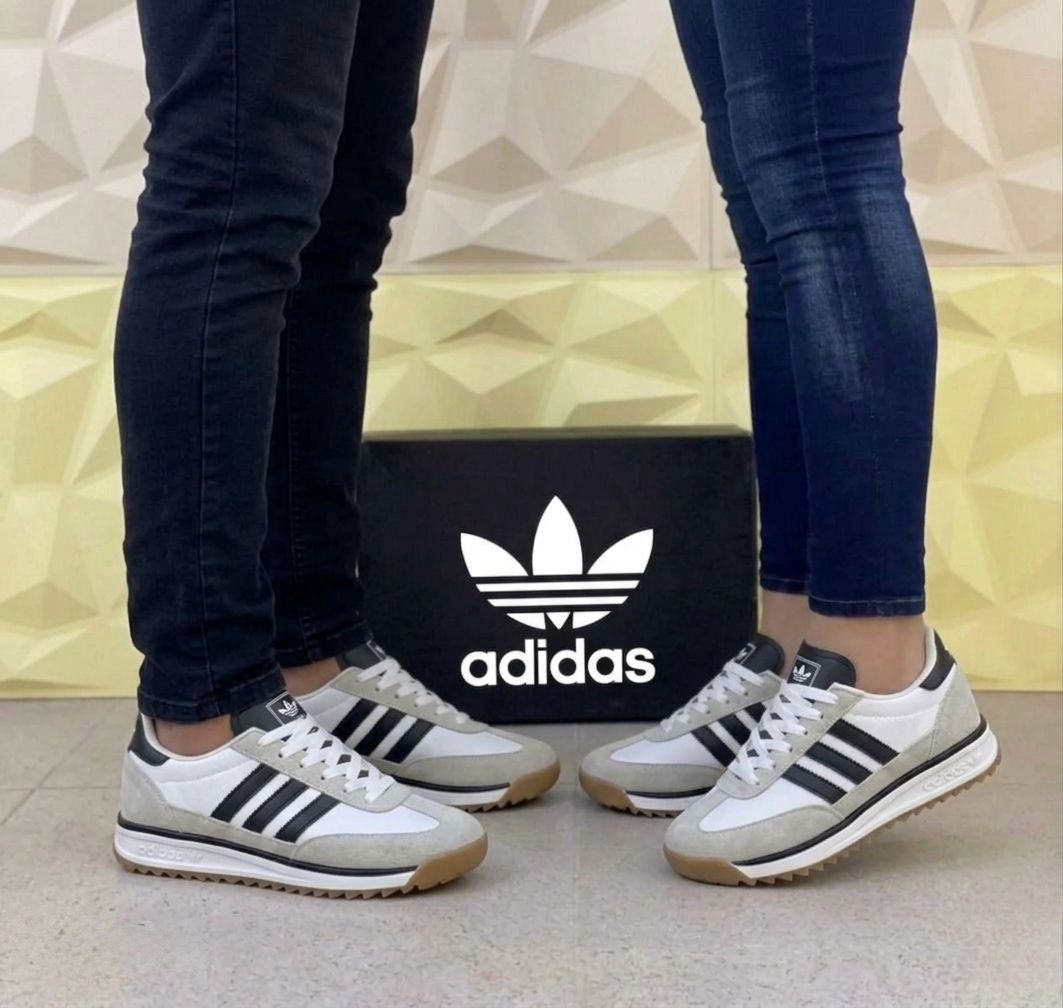 ZAPATILLAS ADIDAS PAREJA