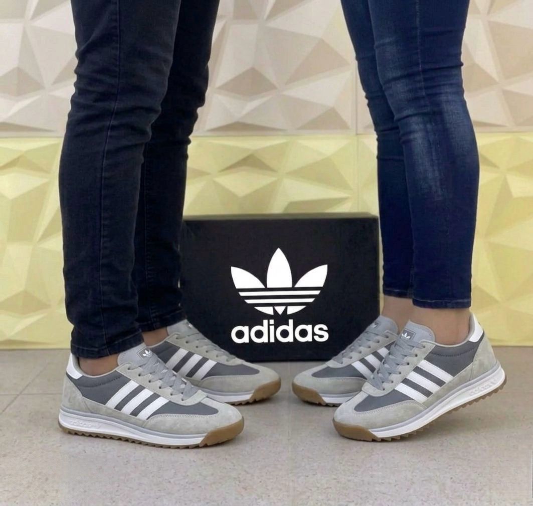 ZAPATILLAS ADIDAS PAREJA